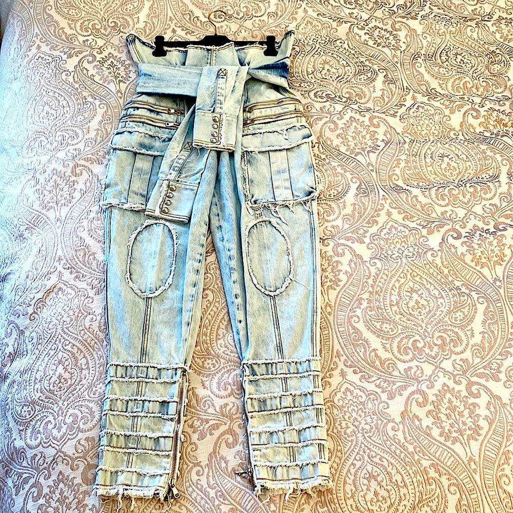 New Runway Balmain's ultra high-waisted jeans.